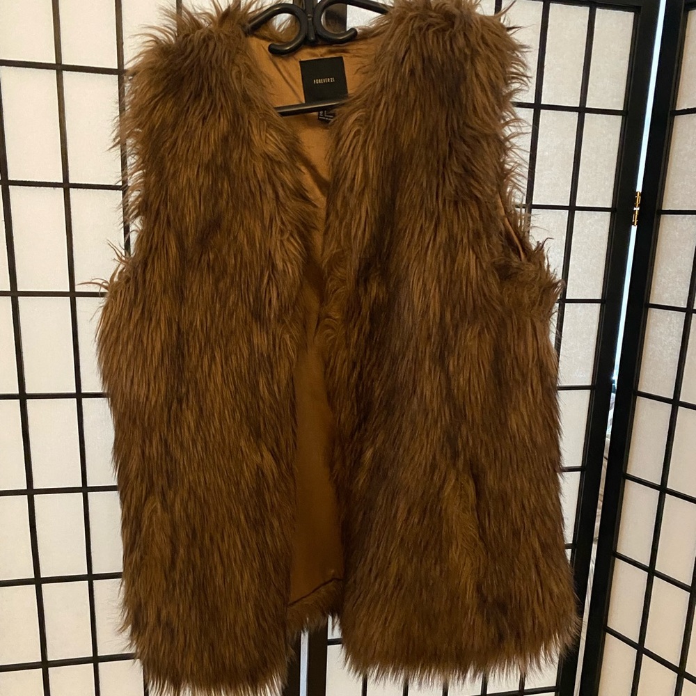 Faux fur brown vest